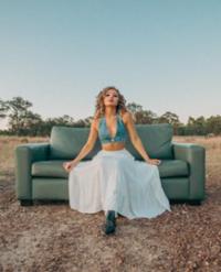 Aotearoa Country Darling Abby Christo  delivers dreamy single + video 'Note To Self'