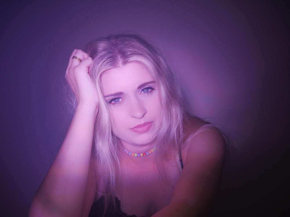 Indie-pop artist Bridges announces EP release tour