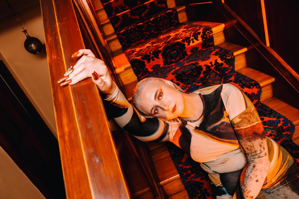 Wiri Donna unleashes her sophomore EP 'In My Chambers', ahead of her national release tour